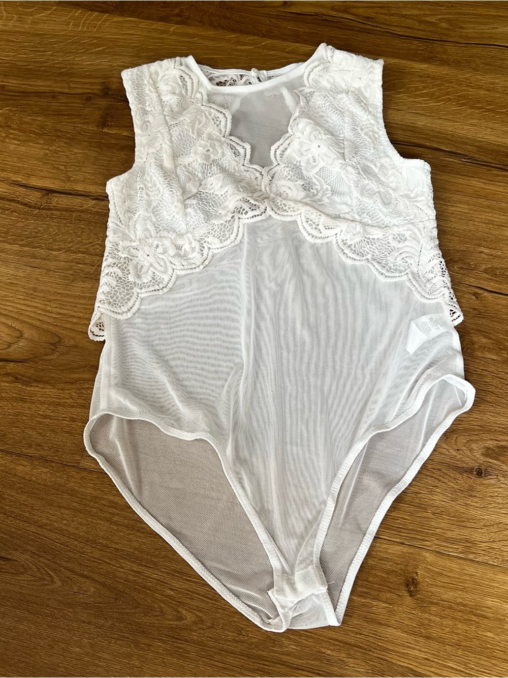 Ambiance Ivory Lace Mesh Bodysuit – Women’s Size Medium